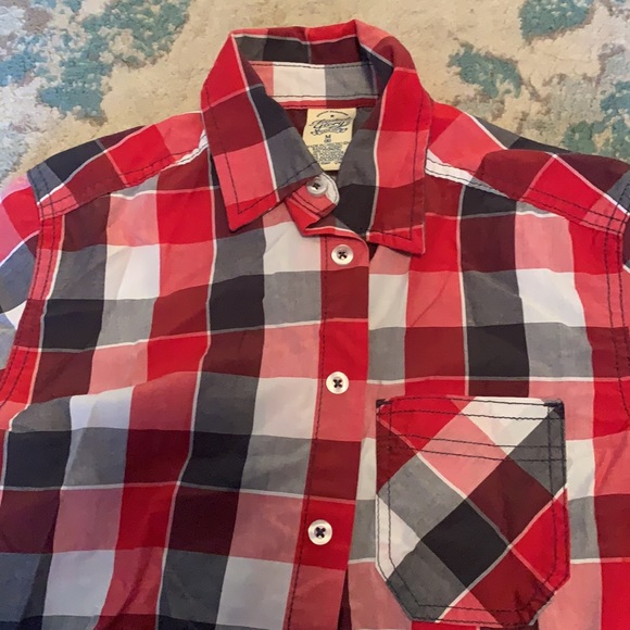 Short sleeve button down bundle! - Picture 6 of 7